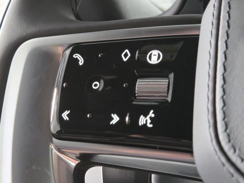 New 2025 Land Rover Range Rover SE image 24