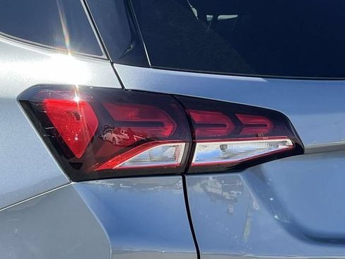 Used 2023 Chevrolet Equinox LS w/ LS Convenience Package FWD image 11