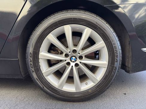 Used 2016 BMW 740i image 16