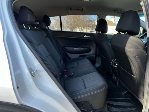 Used 2017 Kia Sportage LX FWD image 21