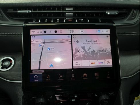 New 2025 Jeep Grand Cherokee Limited w/ Trailer Tow Package image 17