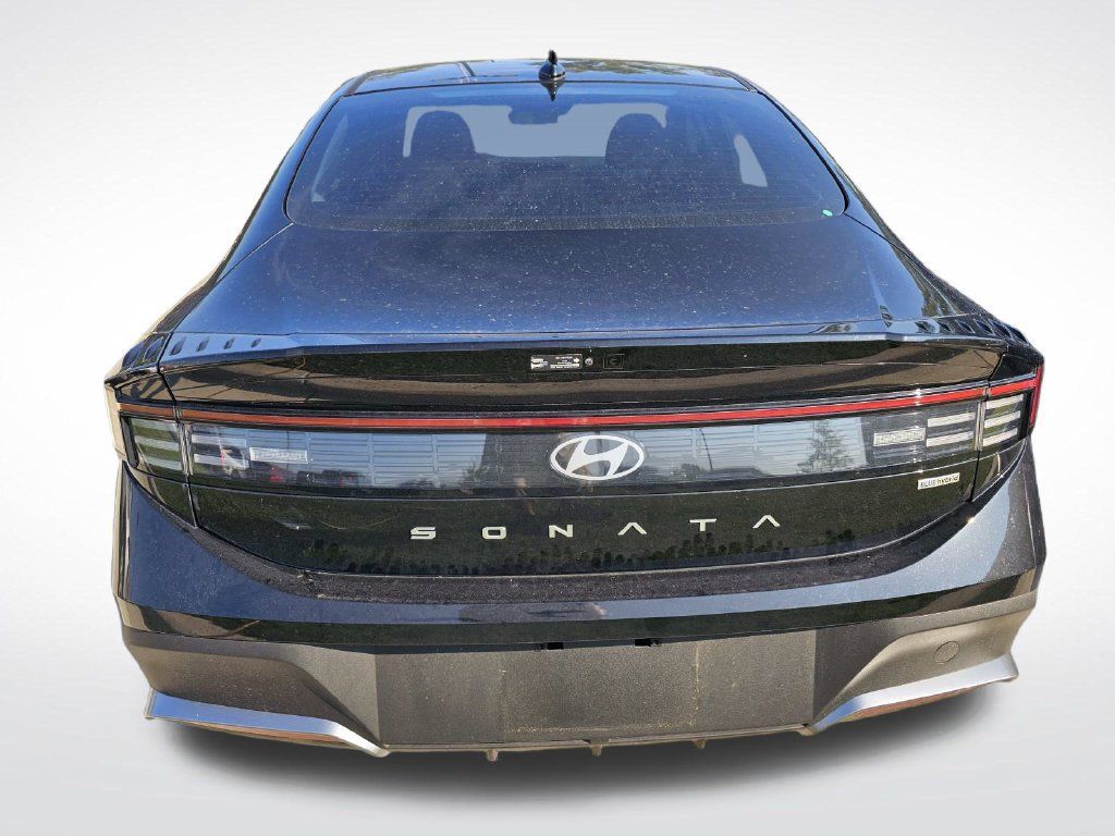 Certified 2026 Hyundai Sonata Blue FWD image 15
