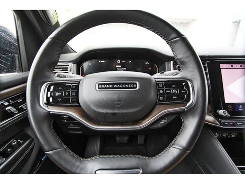 Used 2023 Jeep Grand Wagoneer 4WD image 15