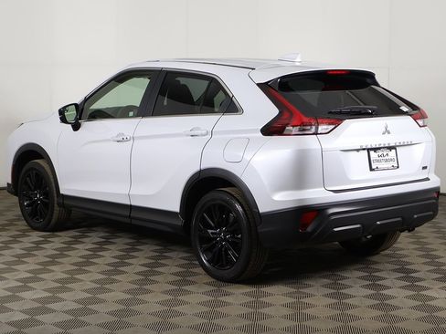 Used 2024 Mitsubishi Eclipse Cross LE image 6