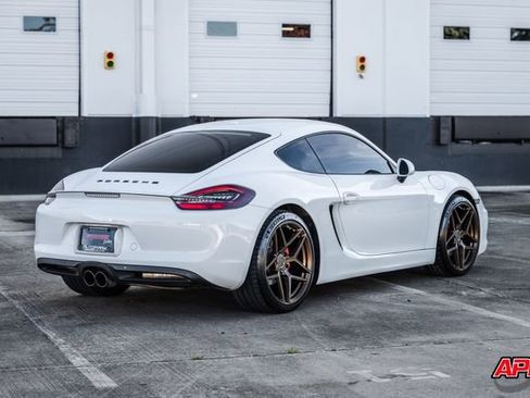 Used 2014 Porsche Cayman S image 9