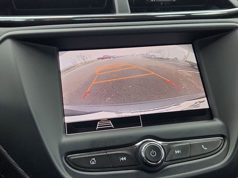 Used 2023 Chevrolet TrailBlazer LS image 41