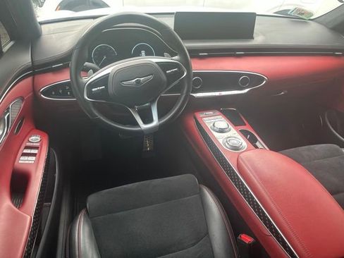 Used 2022 Genesis GV70 3.5T Sport w/ Sport Prestige Package AWD/4WD image 10