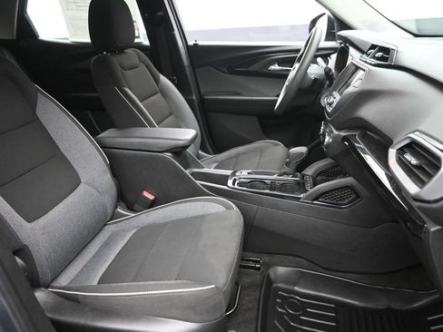 Used 2022 Chevrolet TrailBlazer LS AWD/4WD image 9