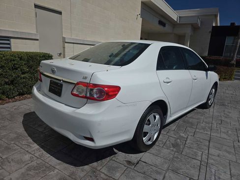 Used 2011 Toyota Corolla LE image 3