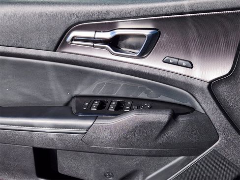 Used 2023 Kia Sportage SX Prestige image 6