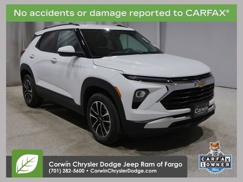 Used 2025 Chevrolet TrailBlazer LT image 1