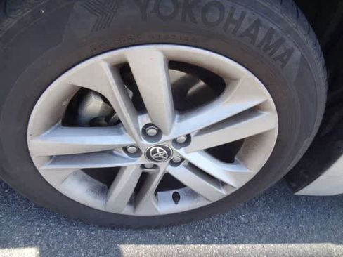 Used 2022 Toyota Corolla SE image 20