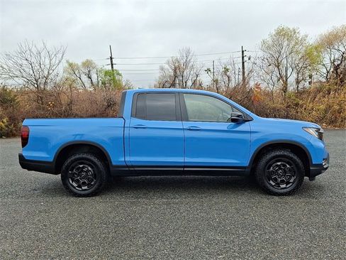 Certified 2025 Honda Ridgeline TrailSport+ image 7