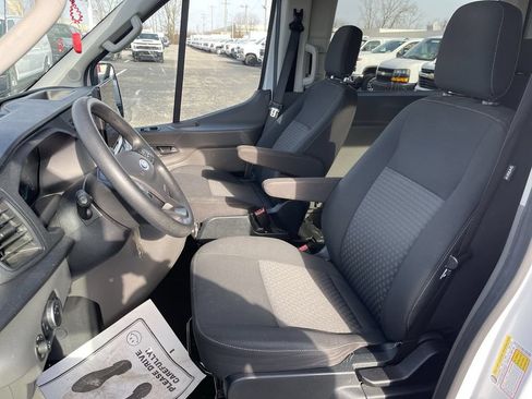 Used 2023 Ford Transit 350 XLT RWD image 4