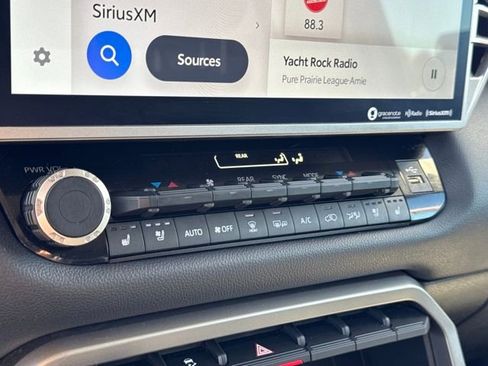 Used 2023 Toyota Sequoia Limited image 21