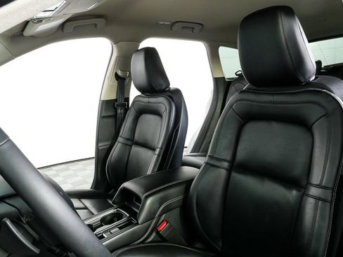 Used 2024 Lincoln Corsair Premiere w/ Equipment Group 101A image 5