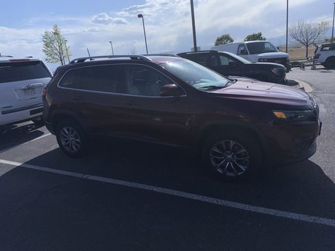 Used 2021 Jeep Cherokee Latitude Lux image 2