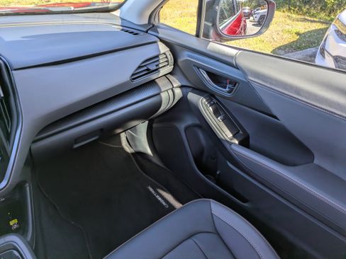 Certified 2025 Subaru Crosstrek 2.5i Limited image 18