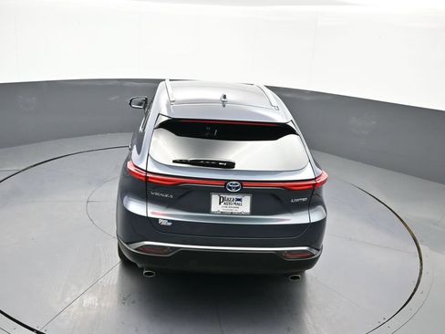 Used 2024 Toyota Venza Limited image 38