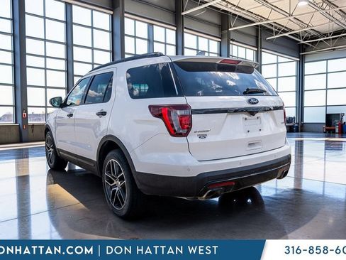 Used 2016 Ford Explorer Sport w/ Equipment Group 401A AWD/4WD image 31