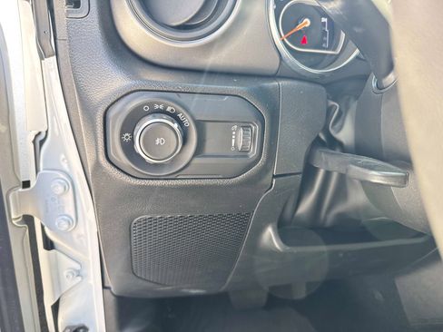 Used 2023 Jeep Wrangler Sport AWD/4WD image 27