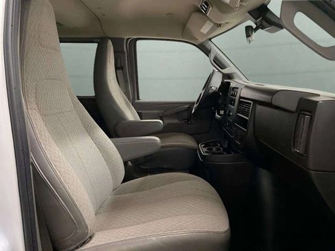 Used 2023 Chevrolet Express 3500 LT w/ LT Preferred Equipment Group image 28