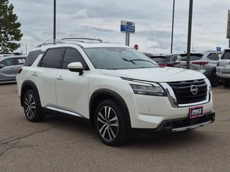 Used 2024 Nissan Pathfinder Platinum AWD/4WD video 3