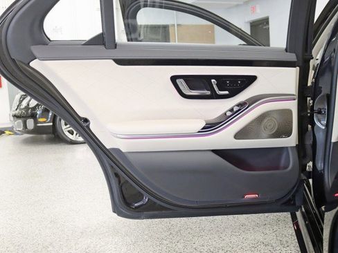 Used 2022 Mercedes-Benz S 580 4MATIC Sedan image 37