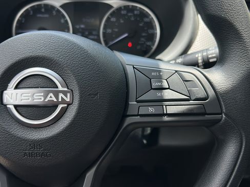 Certified 2025 Nissan Kicks Play S FWD image 27