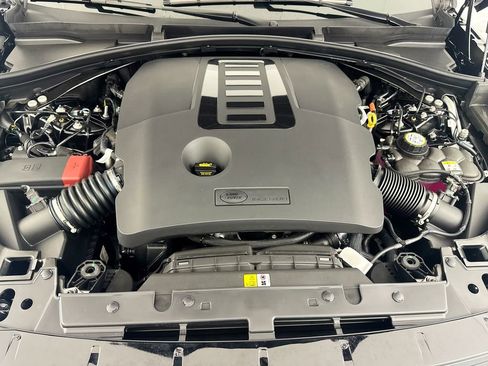New 2026 Land Rover Range Rover Velar Autobiography AWD/4WD image 31