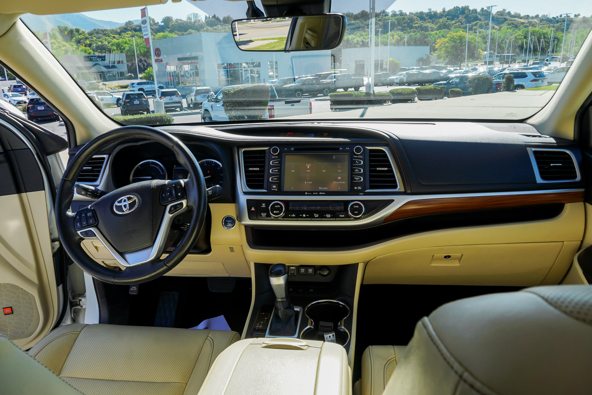 Used 2019 Toyota Highlander Limited AWD/4WD image 36