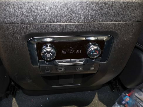 New 2026 GMC Yukon XL Denali w/ Advanced Technology Package AWD/4WD image 13