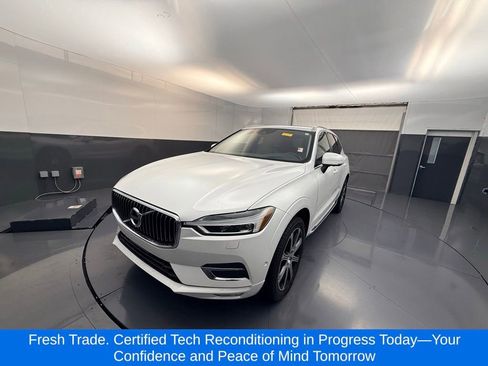 Used 2019 Volvo XC60 T6 Inscription w/ Protection Package Premier AWD/4WD image 1