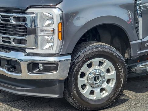 Certified 2024 Ford F250 XLT w/ Snow Plow Prep Package AWD/4WD image 4