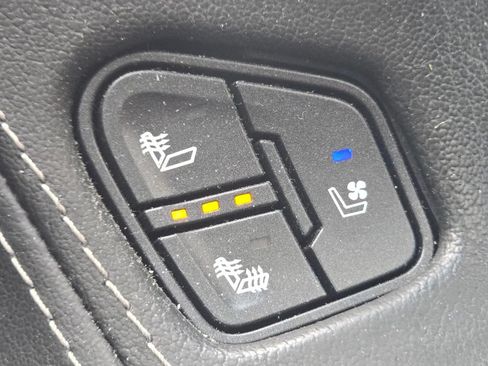Used 2017 Chevrolet Tahoe Premier AWD/4WD image 5