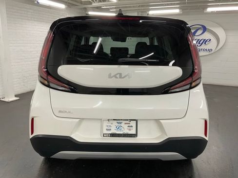 Used 2025 Kia Soul LX w/ LX Technology Package FWD image 4