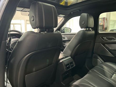 Used 2019 Land Rover Range Rover Velar R-Dynamic SE AWD/4WD image 45