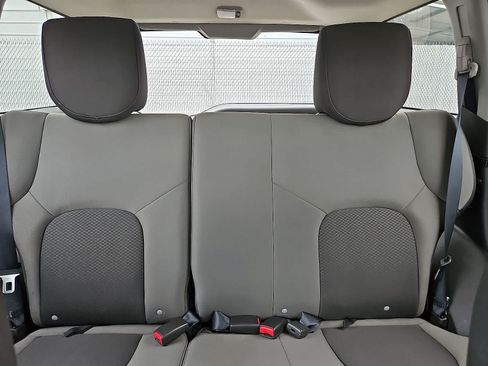 Used 2013 Nissan Xterra X RWD image 14