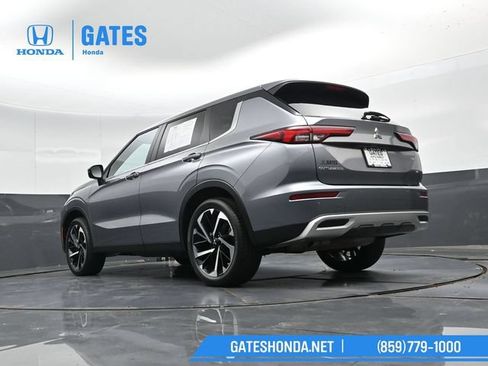 Used 2024 Mitsubishi Outlander SE AWD/4WD image 46