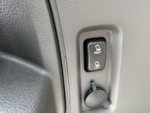 Used 2011 Ford Edge Limited w/ 301A Rapid Spec Order Code image 34