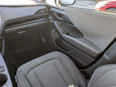 Used 2024 Subaru Crosstrek 2.0i Premium image 18