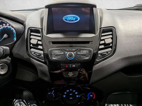 Used 2019 Ford Fiesta SE w/ Equipment Group 201A image 14