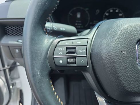 Used 2025 Honda CR-V Sport image 21