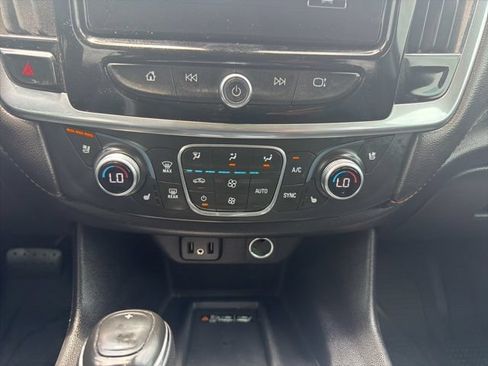 Used 2019 Chevrolet Traverse Premier w/ Redline Edition AWD/4WD image 28