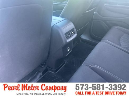 Used 2022 GMC Terrain SLE w/ Driver Convenience Package AWD/4WD image 21