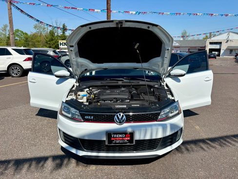 Used 2015 Volkswagen Jetta GLI SEL FWD image 9