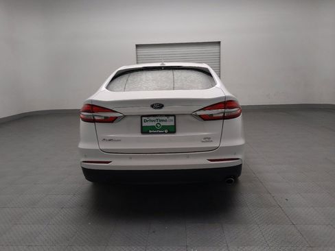Used 2020 Ford Fusion SE image 7