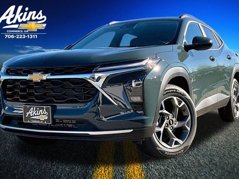 New 2026 Chevrolet Trax LT w/ Driver Confidence Package image 1