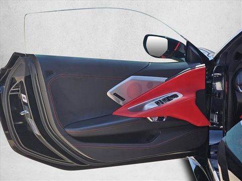 Used 2023 Chevrolet Corvette Stingray Premium Conv w/ Z51 Performance Package RWD image 12