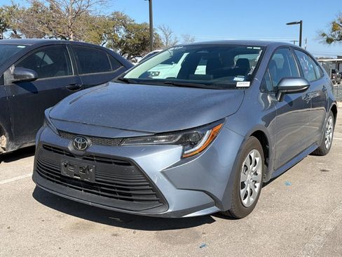Used 2024 Toyota Corolla LE image 11